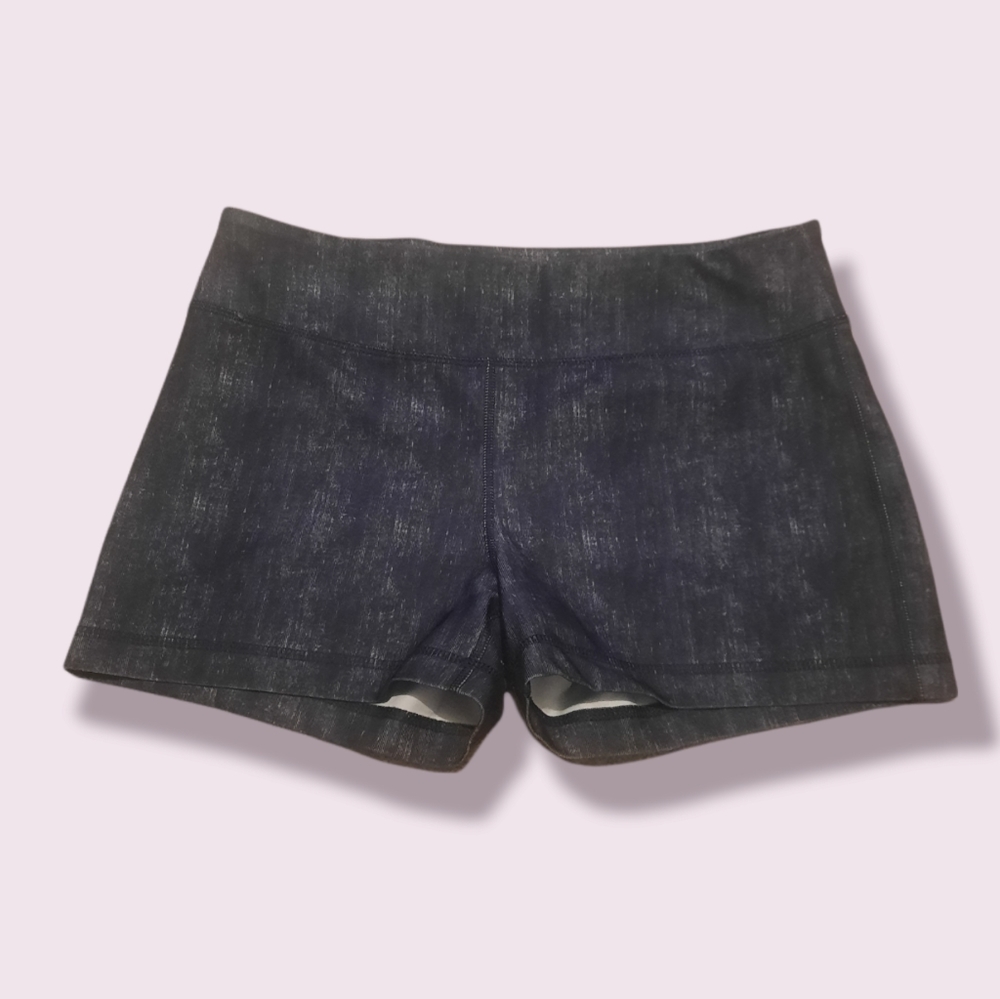 Yoga‎ shorts